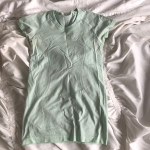 Lululemon swiftly tech short sleeve